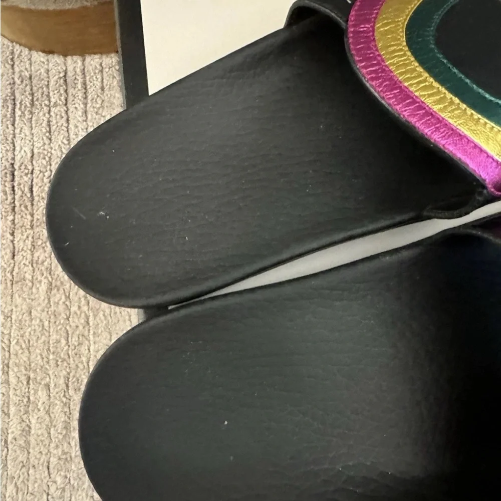 Gucci black Women's Slide Sandals with Red Heart & Rainbow Accent - Picture 5 of 6
